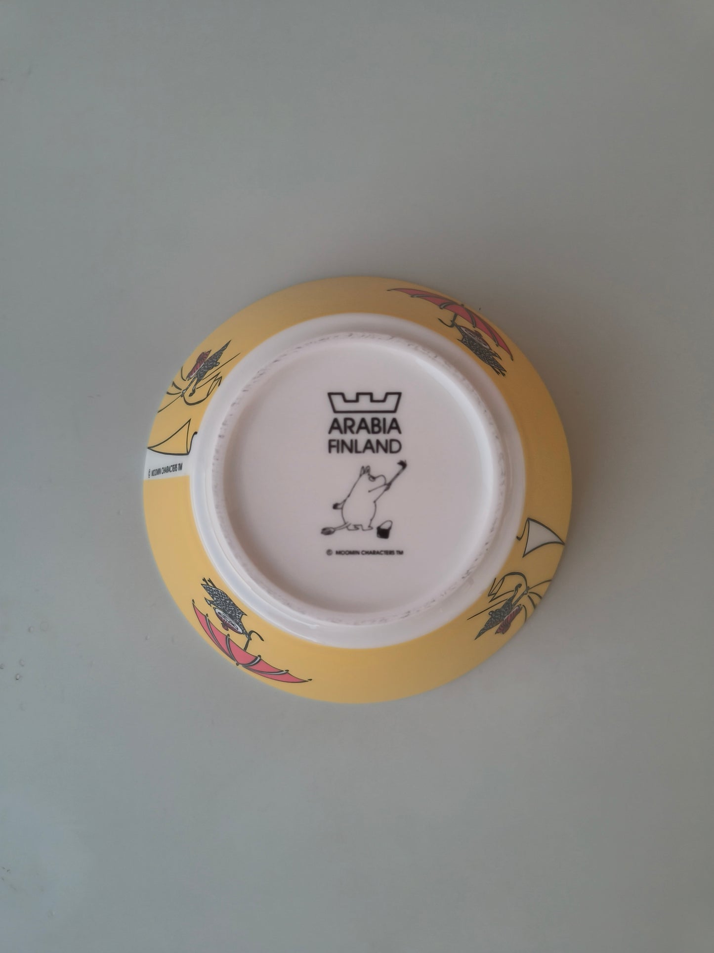 Muumimuki ja kulho