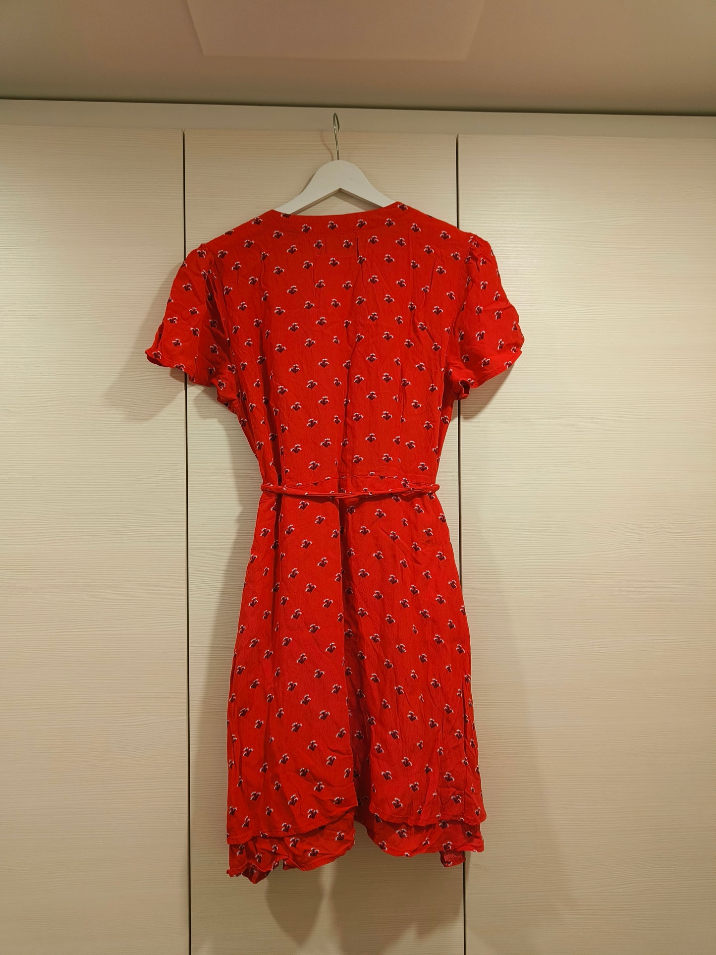Superdry punainen mekko